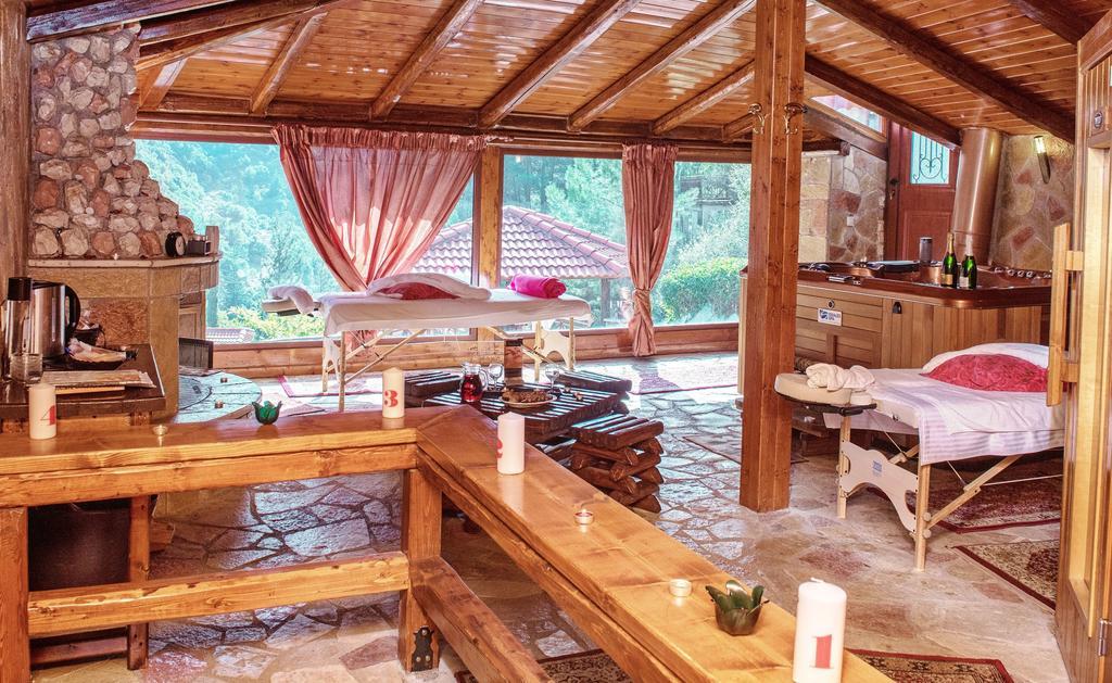Oneiro Resort Kato Zachlorou Exterior photo